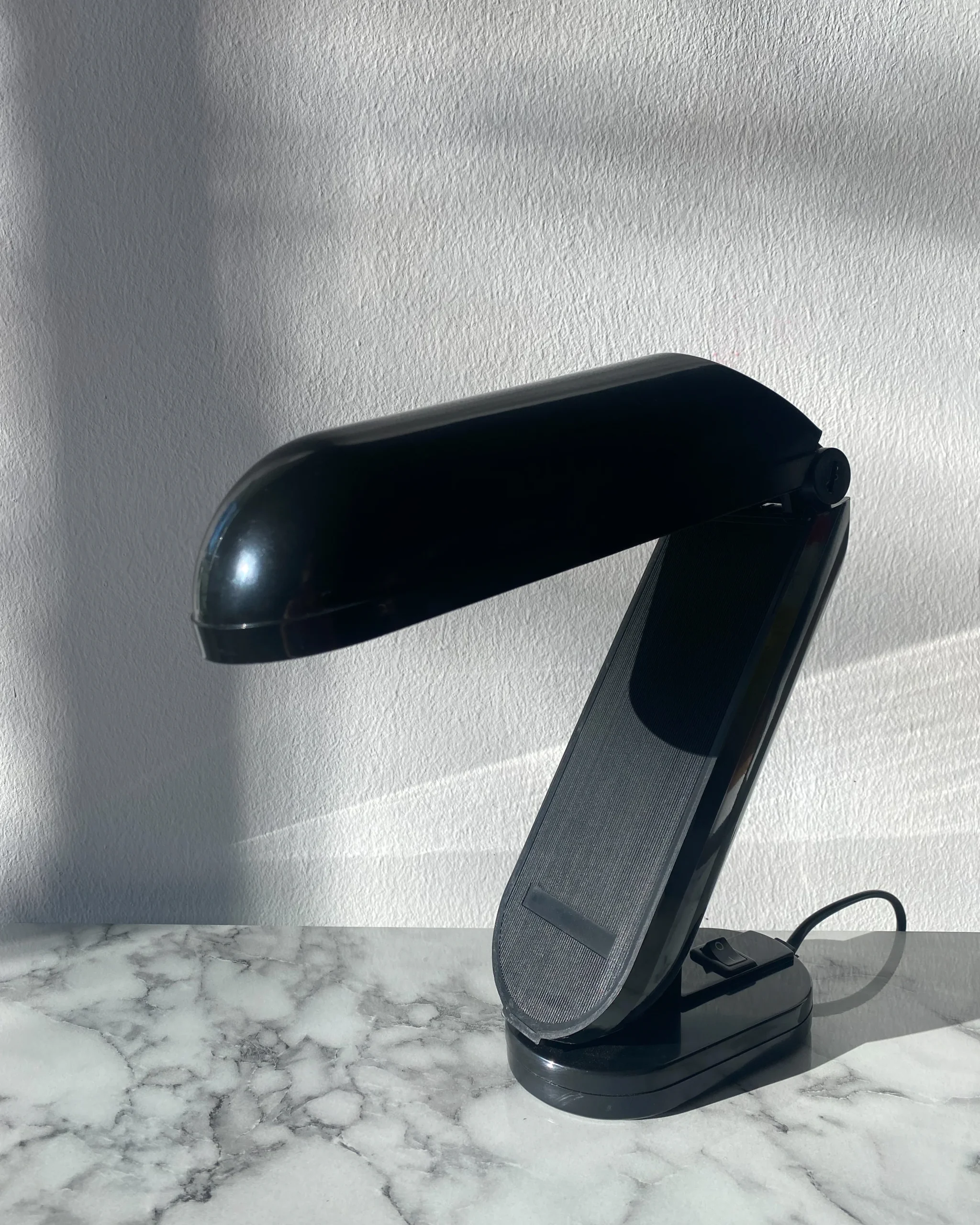 schwarze Vintage Tischlampe