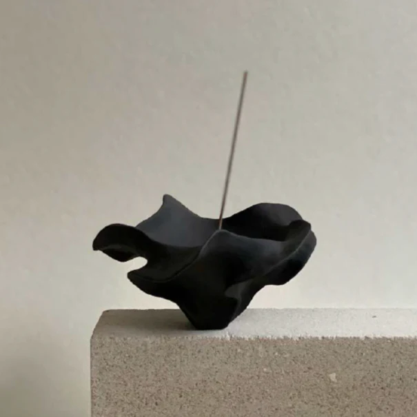 Räucherstäbchenhalter, schwarz